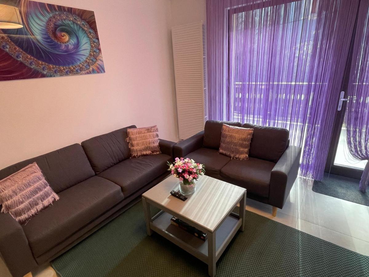 Castle Residence Apt. Zamorei บุชเตนี ภายนอก รูปภาพ