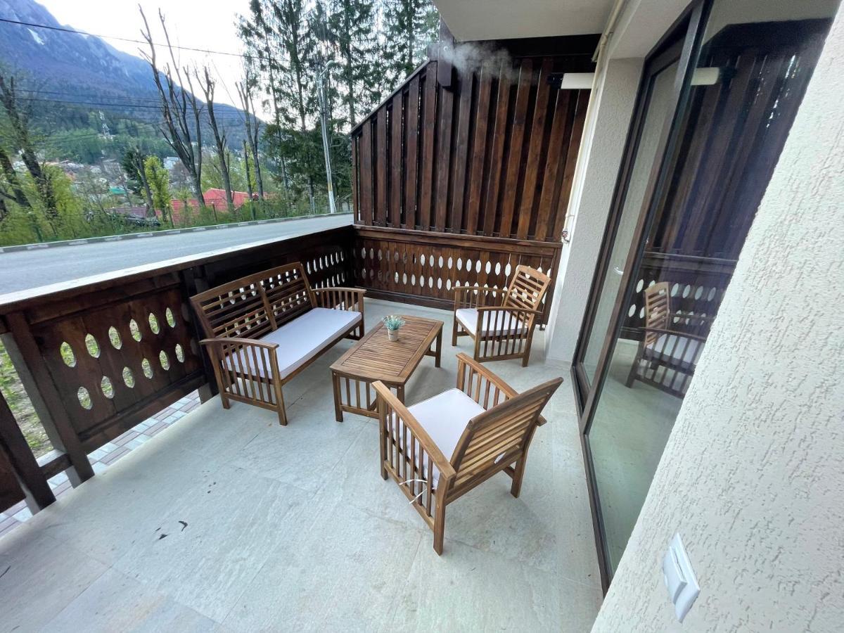 Castle Residence Apt. Zamorei บุชเตนี ภายนอก รูปภาพ