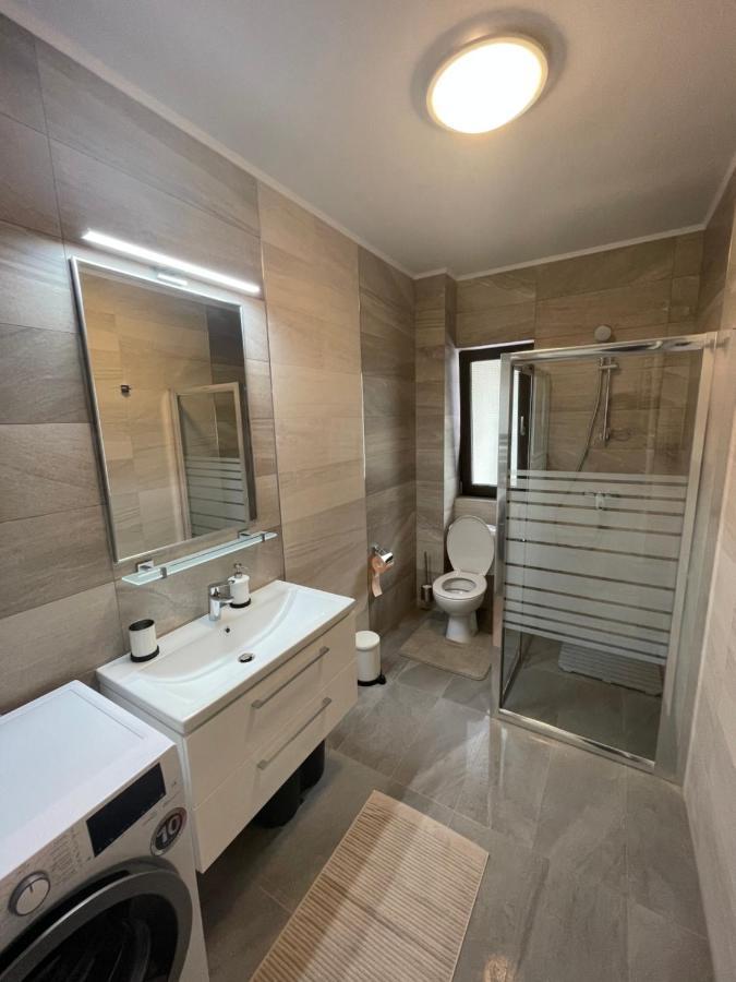Castle Residence Apt. Zamorei บุชเตนี ภายนอก รูปภาพ