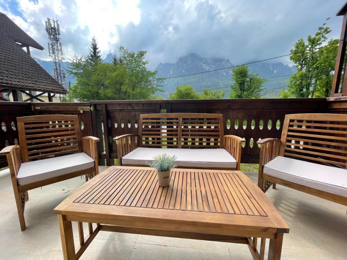 Castle Residence Apt. Zamorei บุชเตนี ภายนอก รูปภาพ