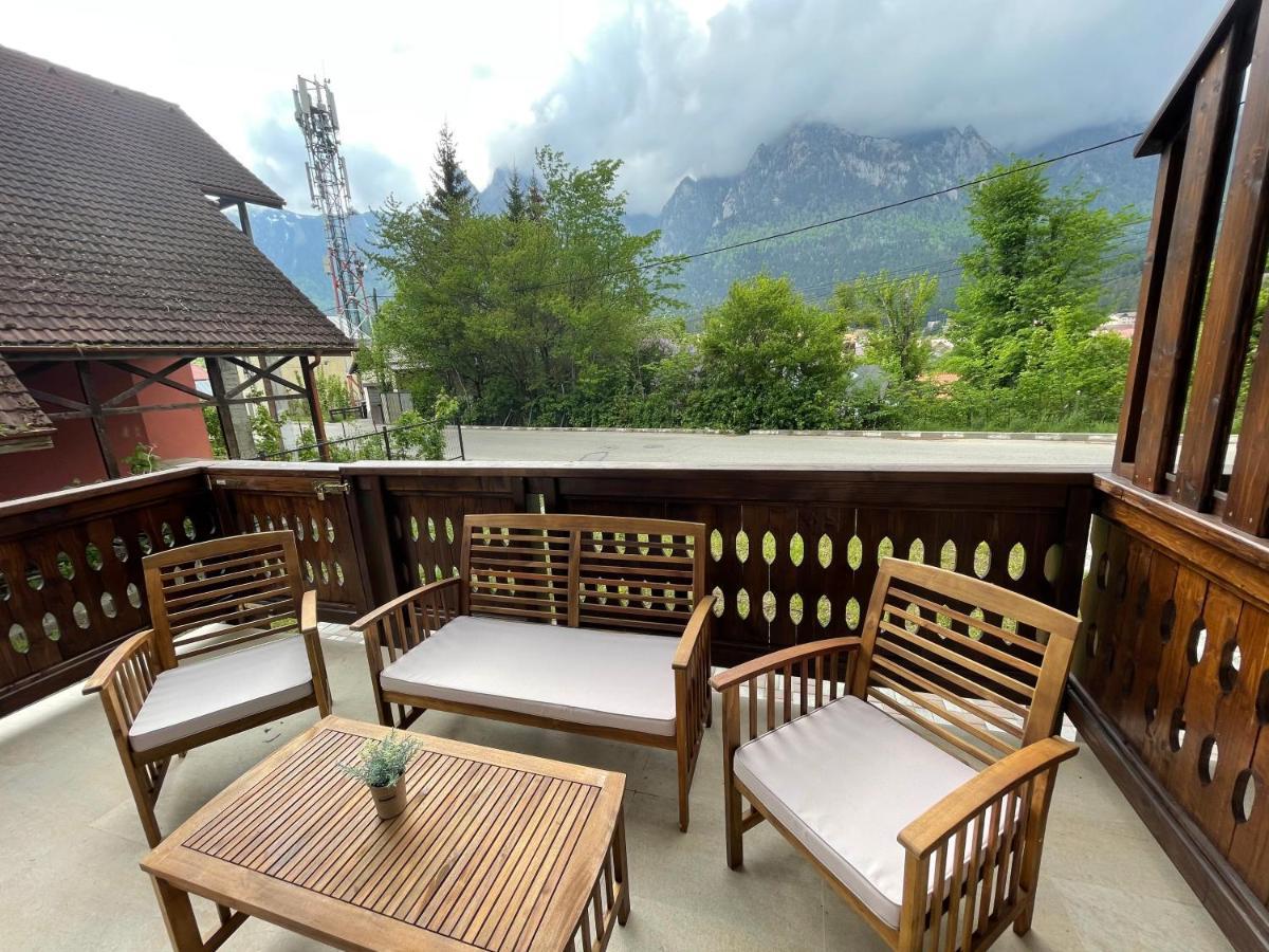 Castle Residence Apt. Zamorei บุชเตนี ภายนอก รูปภาพ